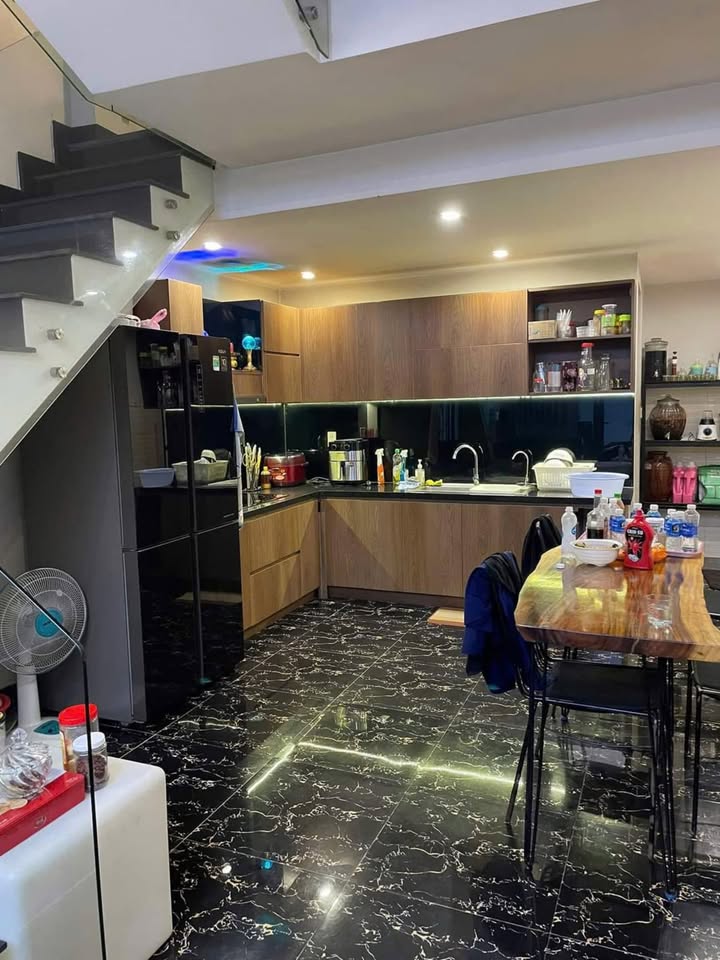 Bán nhà 4 tầng kiệt Mai Lão Bạng, Hải Châu 48m² - Nội thất cao cấp, vào ở ngay!