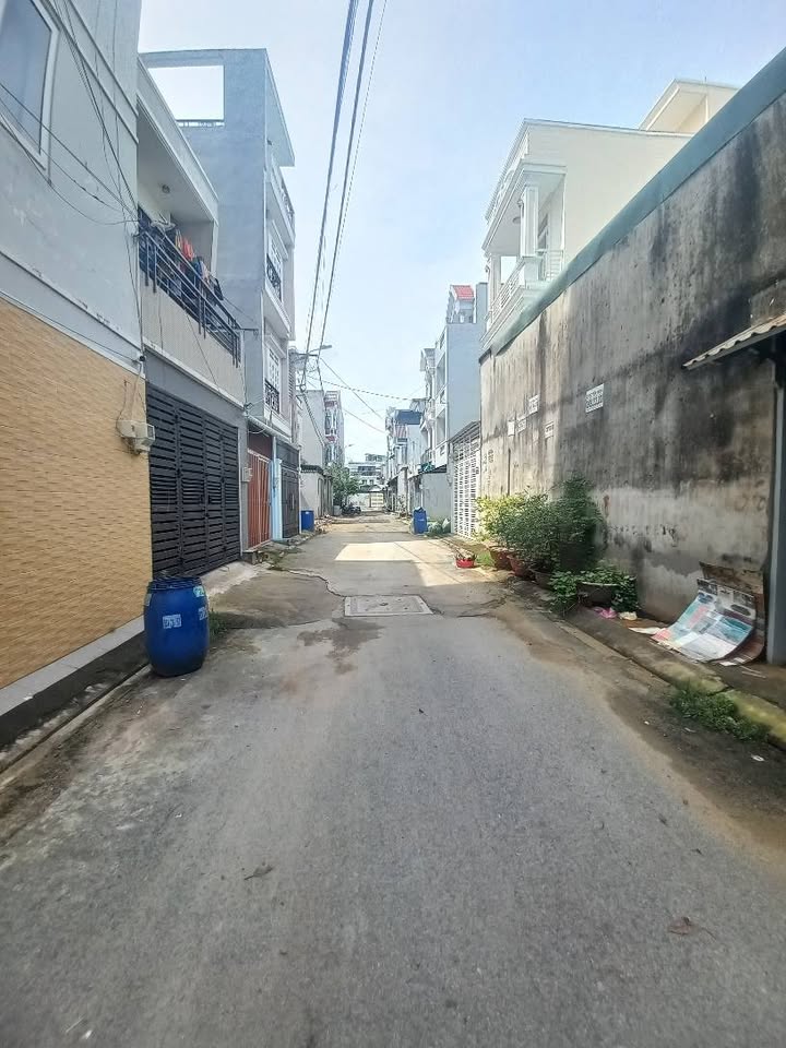 Đất nền Long Trường Quận 9 56.4m² giá 4.3 tỷ - Sổ hồng riêng, giao dịch nhanh!