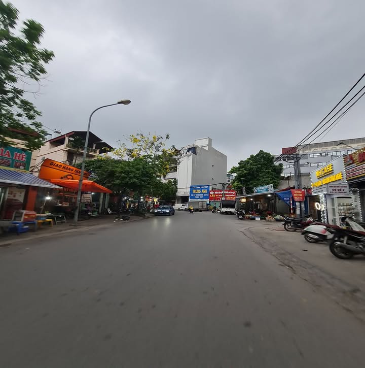 Đất nền Trâu Quỳ Gia Lâm 55m² giá 9 tỷ - Sổ đỏ chính chủ, giao dịch ngay!