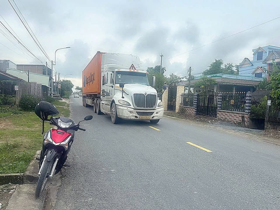 Đất mặt tiền 833B Long Cang 246m² giá 3.55 tỷ - Tiềm năng tăng giá vượt trội!