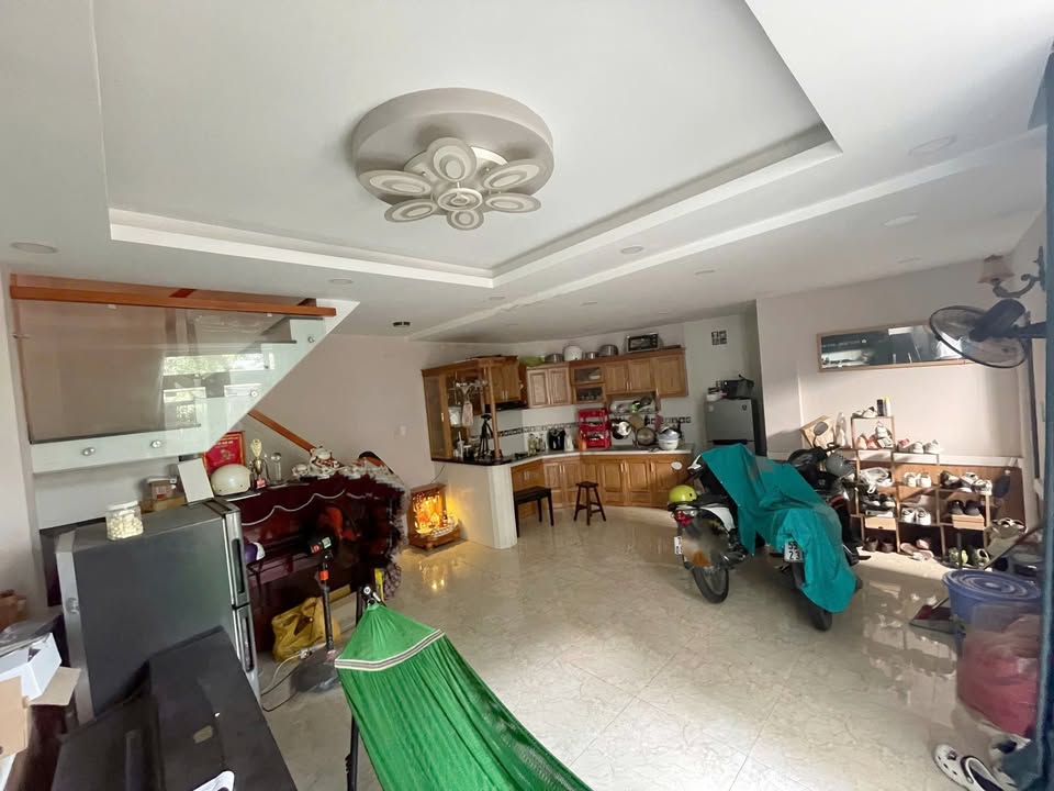 Nhà 4 tầng hẻm 4m Nguyễn Kiệm, Gò Vấp - Giá chỉ 6.7 tỷ, thương lượng ngay!