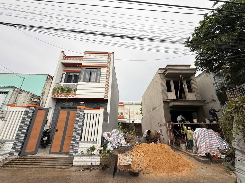 Đất thổ cư Hóc Môn 90m² giá 3.35 tỷ - Xây dựng tự do ngay!