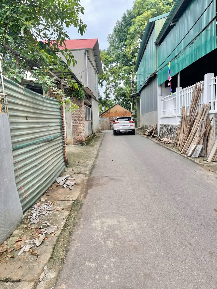 Đất nền Đồng Tâm, Vĩnh Yên 155m² giá 2 tỷ - Đường thông thoáng, tiện ích đầy đủ!