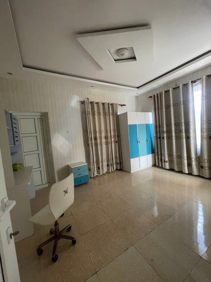 Nhà 5 tầng căn góc lối 2 Phan Chu Trinh, TP Vinh 54m² - Đầu tư sinh lời cao!