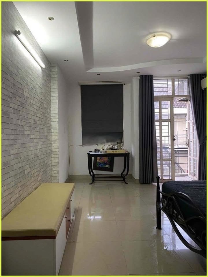 Nhà cho thuê hẻm Huỳnh Văn Bánh, Phú Nhuận 58m² giá 23 triệu - Dễ dàng setup văn phòng!