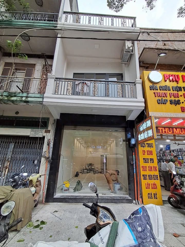 Mặt bằng cho thuê Quận 1, 88m² giá 30 triệu - Dễ dàng setup ngay!