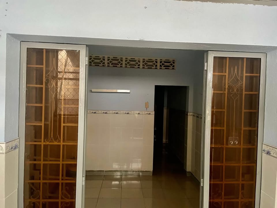 Nhà thuê Tân Hiệp Hóc Môn 45m² giá 3.5 triệu - Gần chợ tiện lợi!