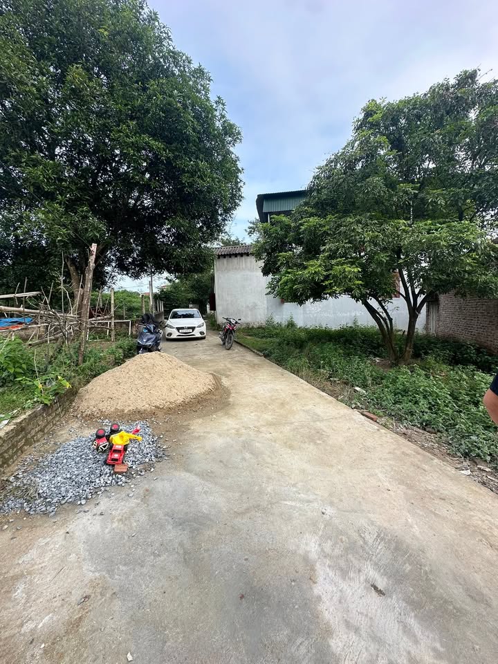 Lô Đất Thổ Cư Xã Vật Lại, Ba Vì 700m² giá 2 tỷ - Cơ hội đầu tư tuyệt vời!