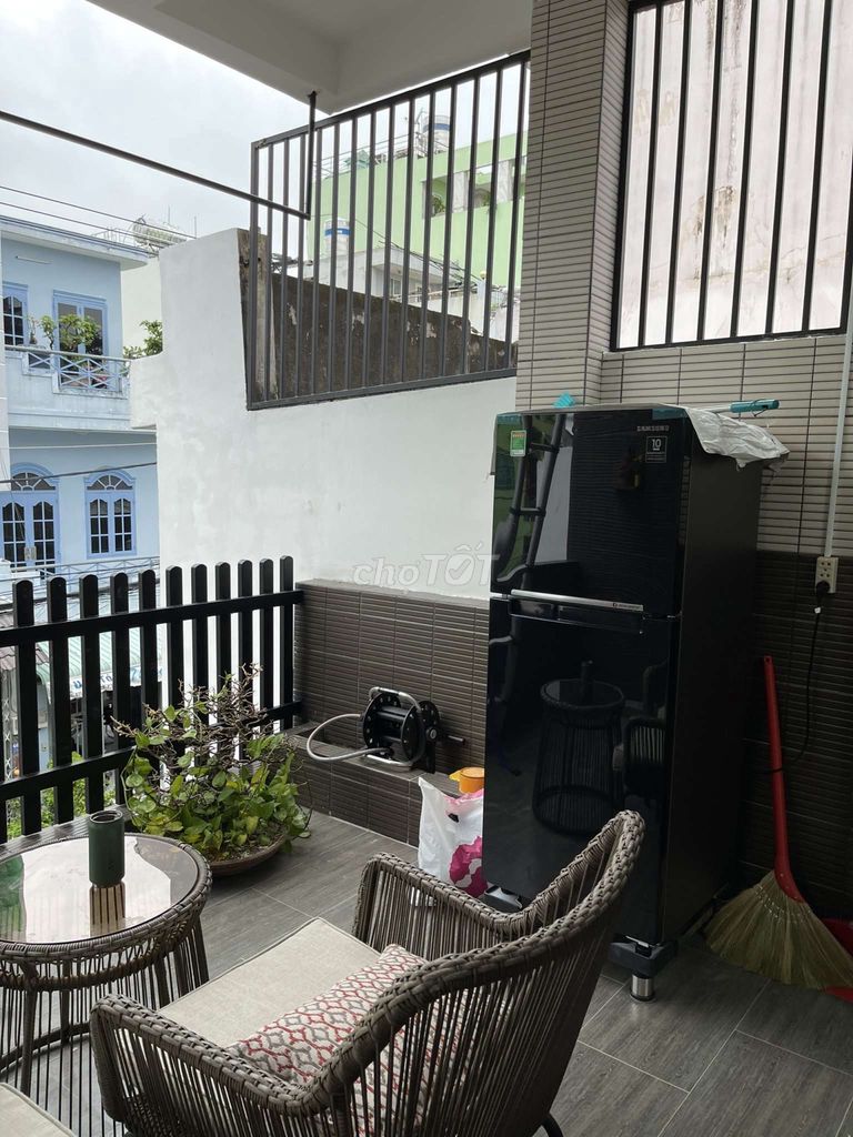 Nhà đẹp 2 mặt tiền khu Bình Phú 60m² giá chỉ 10.5 tỷ - Sẵn sàng vào ở ngay!