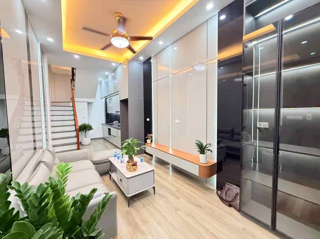 Bán nhà riêng phố Quan Nhân, Thanh Xuân 28m² giá 7.3 tỷ - Full nội thất, ở ngay!