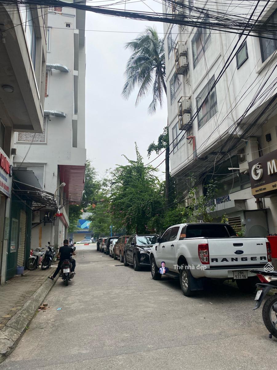 Nhà phố Hoàng Quốc Việt 50m² giá 23 tỷ - Phù hợp làm văn phòng và gia đình trẻ!