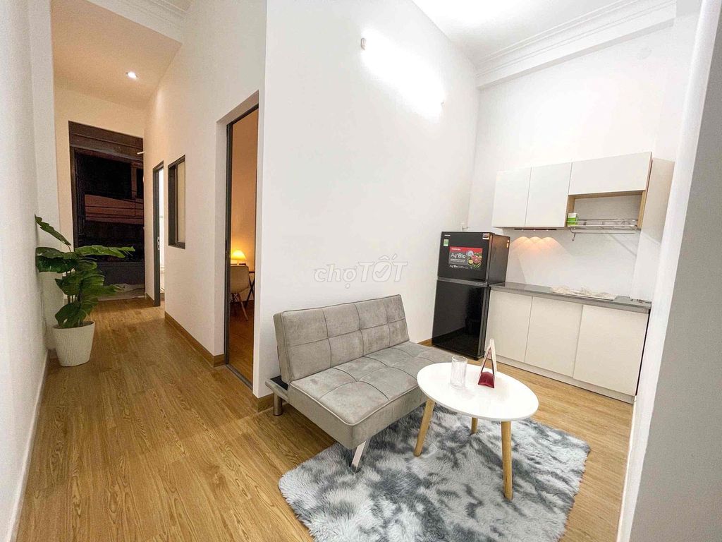 Căn hộ cho thuê 2 PN ngay Công Viên Hoàng Văn Thụ - 10 triệu - Trống sẵn full nội thất!