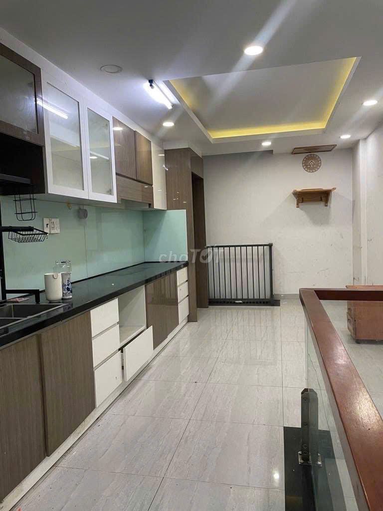 Nhà mặt tiền Hưng Phú, Quận 8 - Diện tích 62.7m², 6PN - Sổ hồng hoàn công, giá 15.5 tỷ!