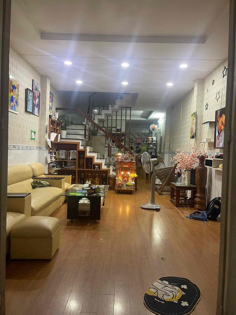 Nhà 3 Tầng Tám Danh, Q8 - 4x15.5m, Giá 6.5 Tỷ - Nội Thất Cao Cấp, Sẵn Sàng Ở Ngay!