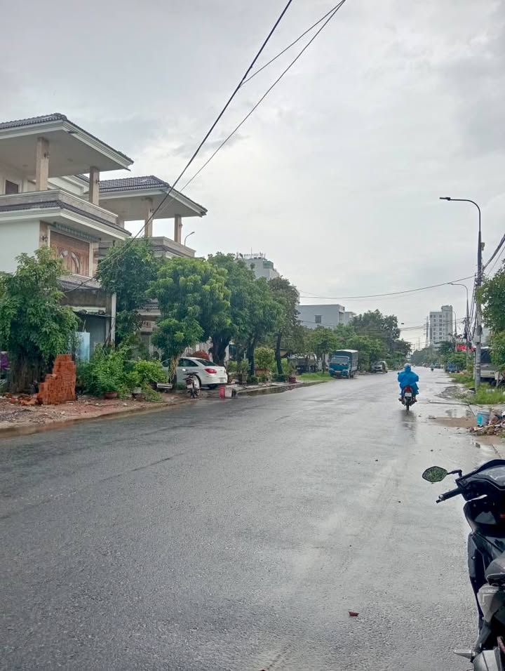 Đất tặng nhà C4 tại Sơn Trà, Đà Nẵng 120m² chỉ 8.8 tỷ - Đầu tư sinh lời bền vững!