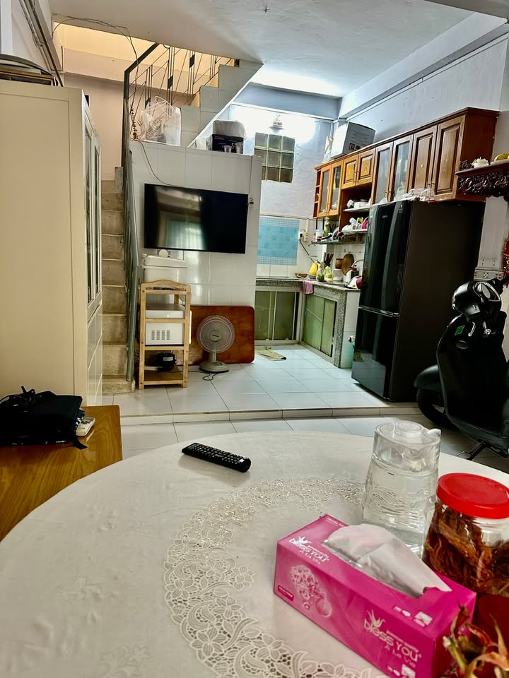 Nhà riêng Quận Bình Thạnh 23m² giá 4.5 tỷ - Vị trí đắc địa sát Quận 1!