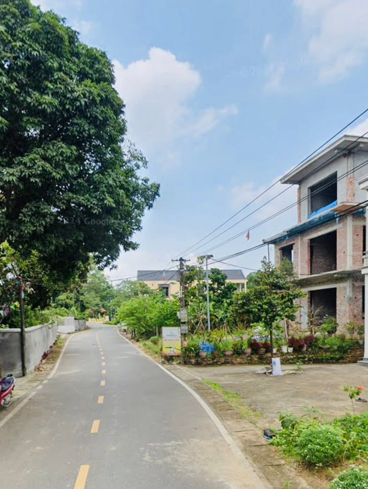 Nhà cấp 4 tại xã Xuân Lũng, huyện Lâm Thao, 240m² giá 2.XX tỷ - Không gian yên bình lý tưởng!