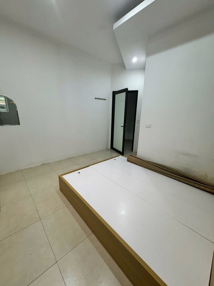 Cho thuê phòng trọ 25m² tại ngõ 117 Trần Cung - Tiện nghi đầy đủ chỉ 4 triệu/tháng!