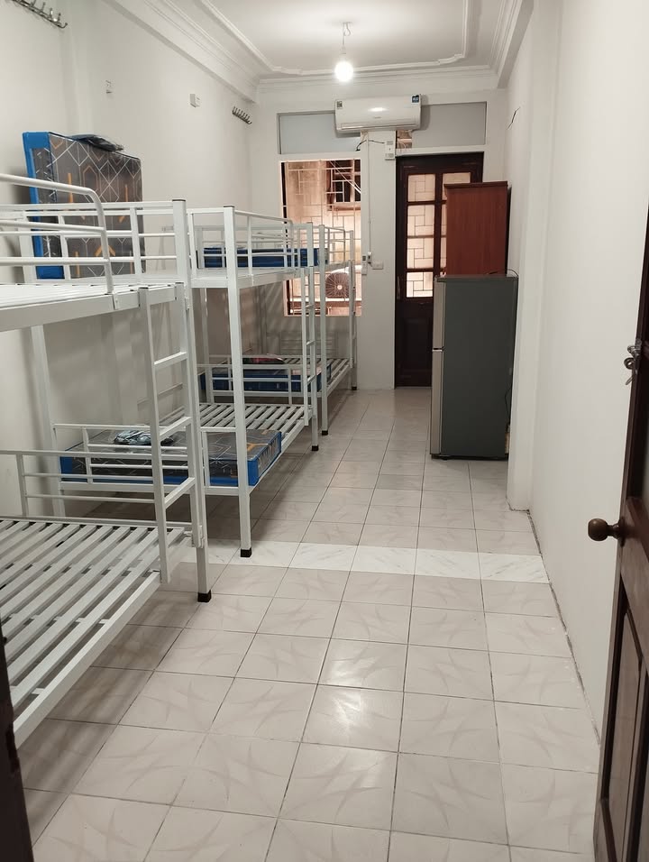 Phòng trọ sinh viên Đống Đa 20m² - Gần ĐHKTQD, đủ tiện nghi!