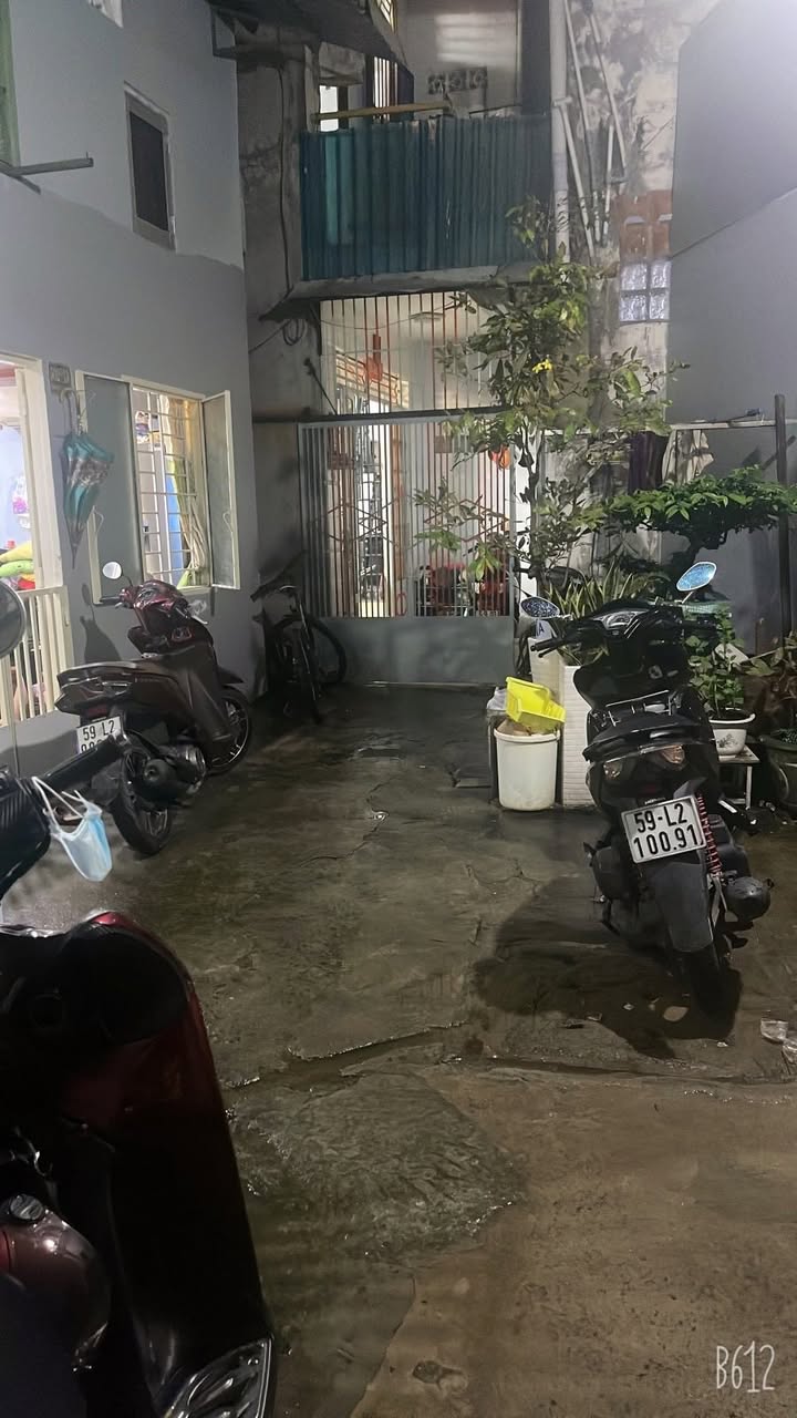 Nhà đẹp Hưng Phú, P9, Q8 - Diện tích 24m² giá chỉ 3.7 tỷ - Sẵn sàng vào ở!