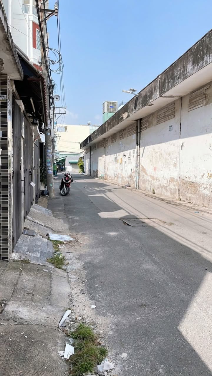 Biệt thự cổ kính 1005m² tại Thủ Đức giá 90 tỷ - Đất vàng hiếm có!