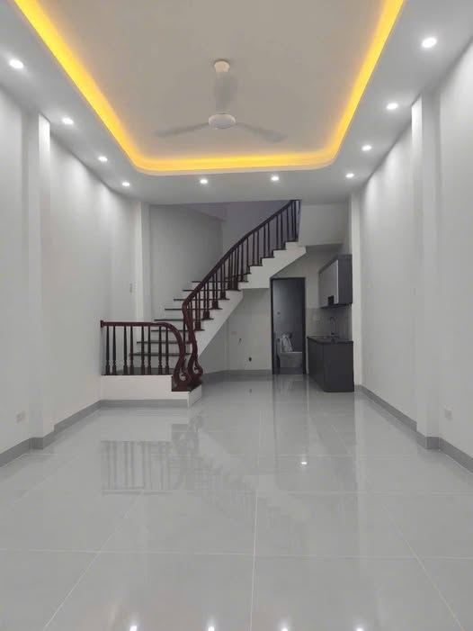 Nhà 2 tầng Triệu Quang Phục, 42m² giá 1.48 tỷ - Ô tô vào tận nơi!
