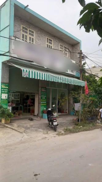 Nhà mặt tiền đường Tân Xuân Hóc Môn 187m² giá 8.9 tỷ - Vị trí trung tâm tiện ích đầy đủ!