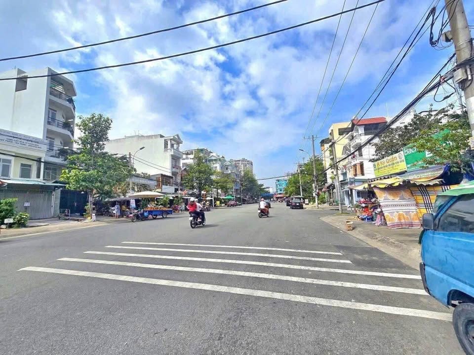 Nhà mặt tiền đường 11N, Quận 7, diện tích 92m² giá 16.5 tỷ - Đầu tư sinh lời ngay!