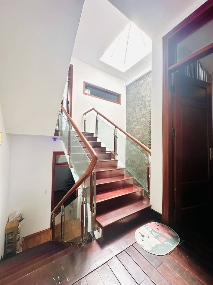 FrontHouse Nguyễn Sơn Hải Châu 100m² giá 12.5 tỷ - Cơ hội hiếm có để sở hữu!