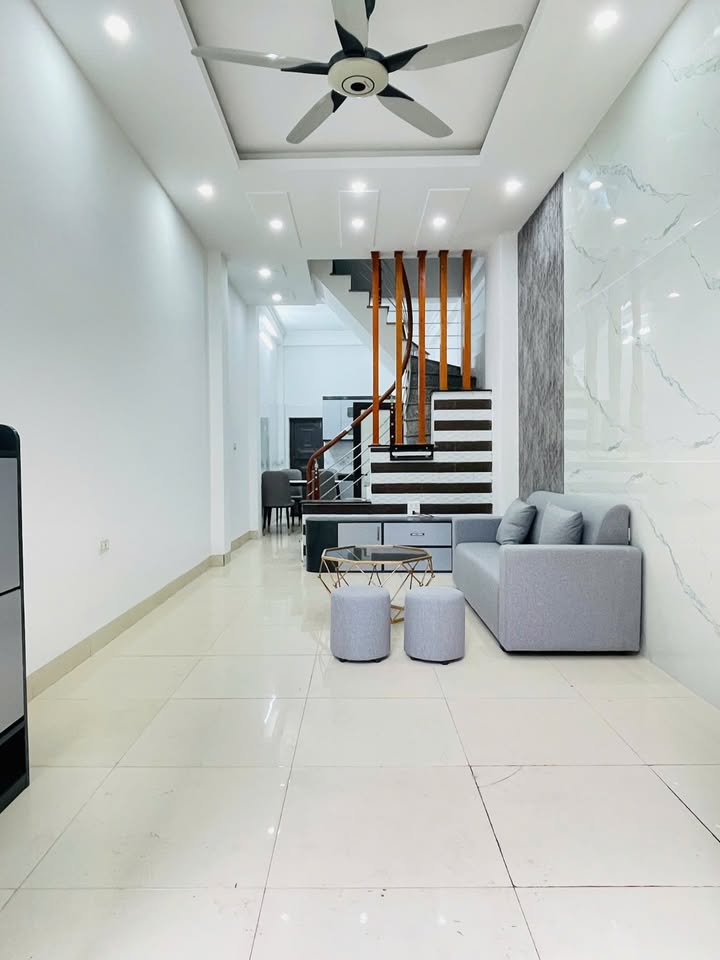 Nhà 3 tầng Kỳ Bá Thái Bình 42m² giá 1.9 tỷ - Gần nhiều tiện ích