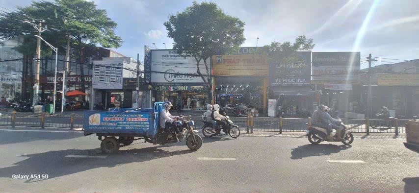 Mặt bằng kinh doanh cho thuê đường Nguyễn Thị Thập, quận 7 - Diện tích 125m², giá 42 triệu/tháng