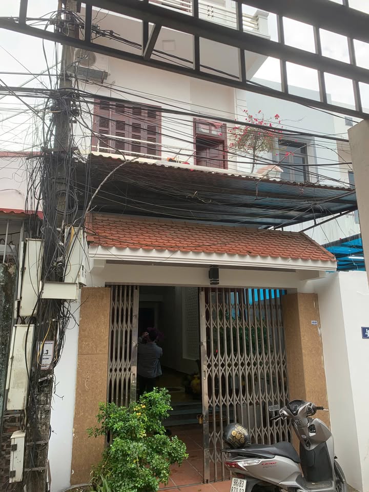 Nhà 3 tầng An Bình, Tân Tiến, Bắc Giang 78.4m² giá 6.9 tỷ - Thiết kế sang trọng, đầy đủ nội thất!