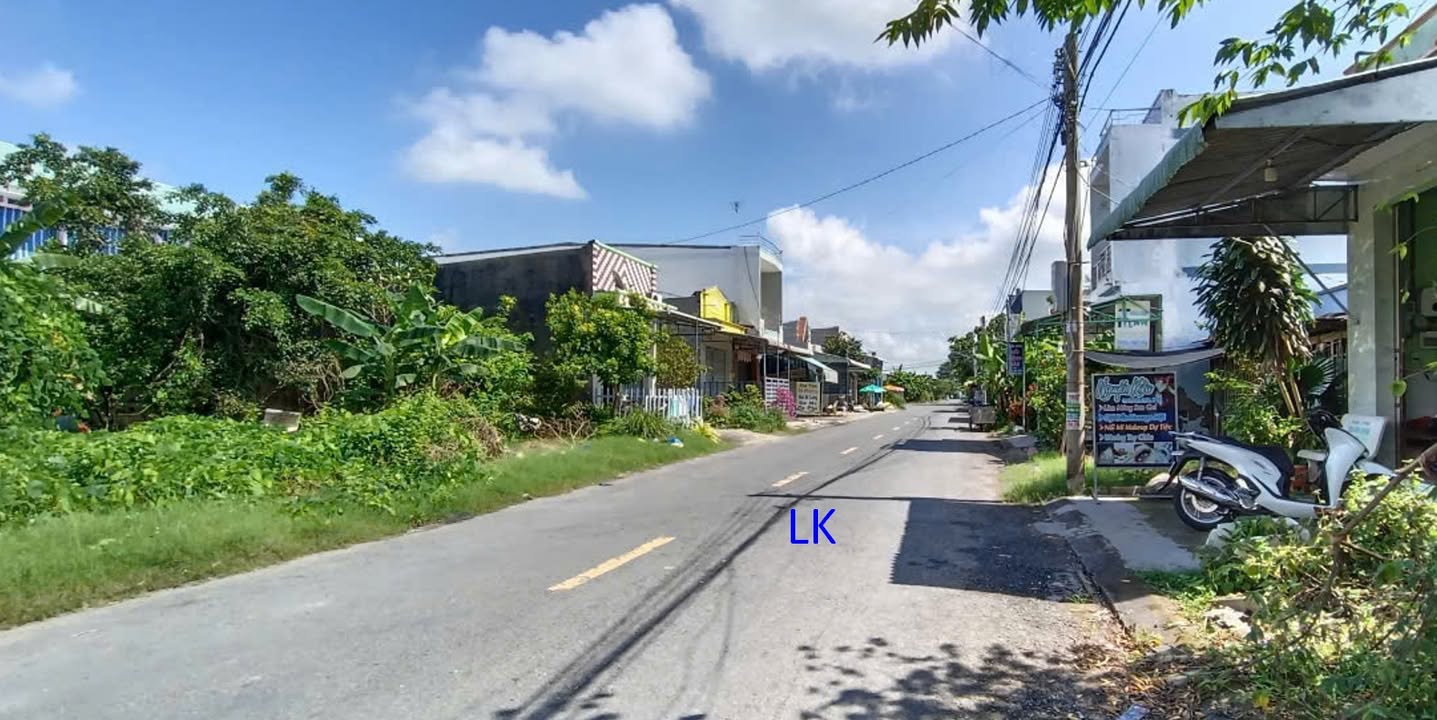 Đất nền 2 mặt tiền 105m² giá 900 triệu - Khu vực kinh doanh sầm uất