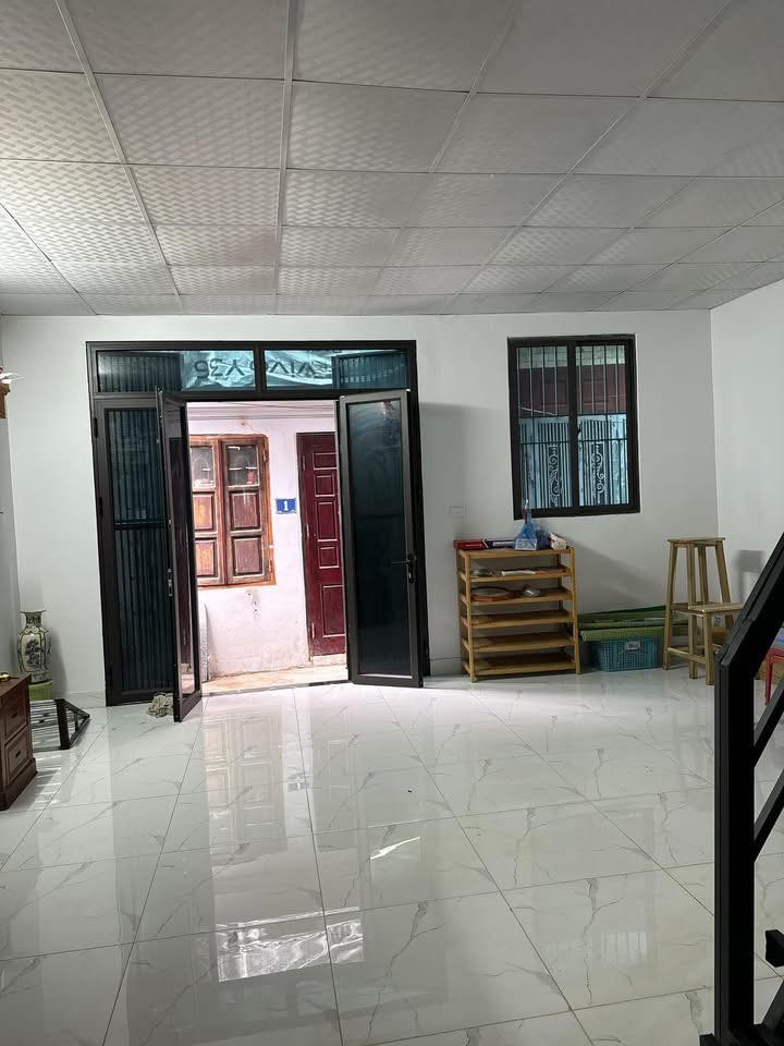 Nhà 2 tầng cho thuê tại Ngọc Trục, 40m², chỉ 6 triệu/tháng - Dọn vào ở ngay!