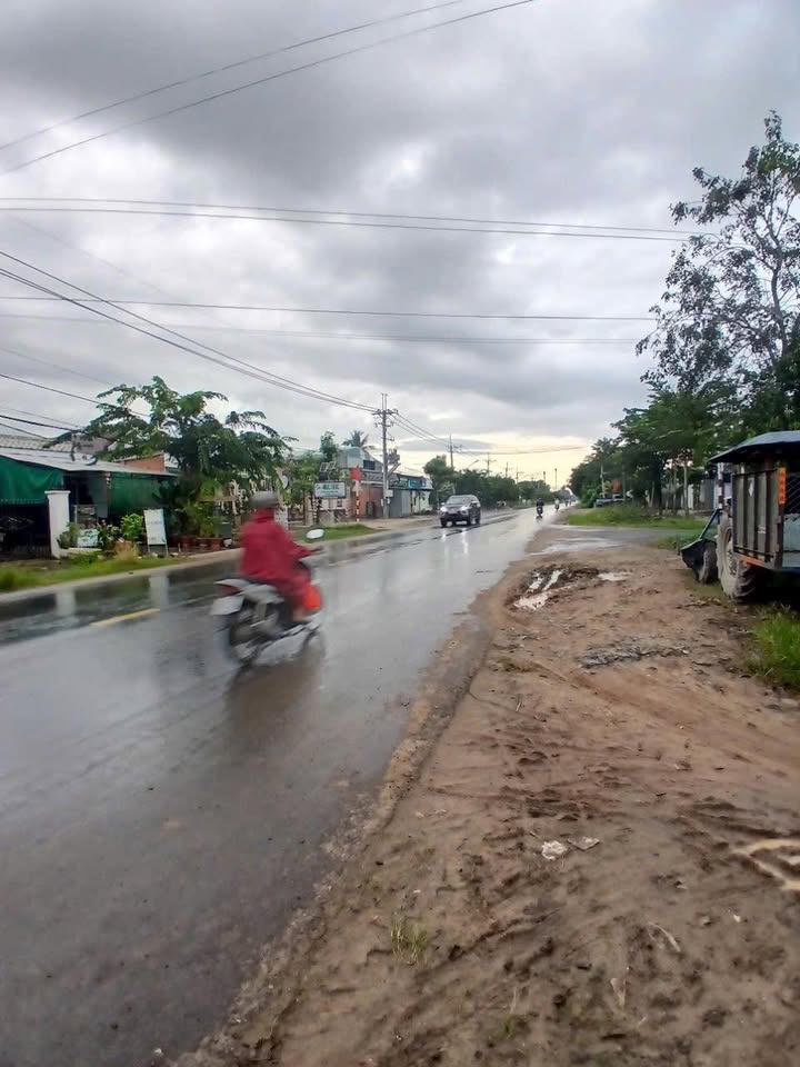 Đất mặt tiền đường Nguyễn Lương Bằng, Tây Ninh 240m² giá chỉ 66.24 tỷ - Cơ hội đầu tư tuyệt vời!