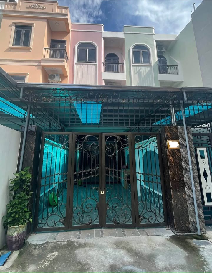 Nhà 3 tầng đường Lộc Vượng, Nam Định 73m² giá 2.95 tỷ - Ô tô đỗ cửa 24/24!