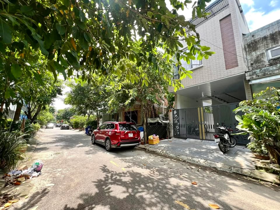 Đất mặt tiền Nguyễn Giản Thanh 95m² giá 5 tỷ - Cơ hội đầu tư hấp dẫn!