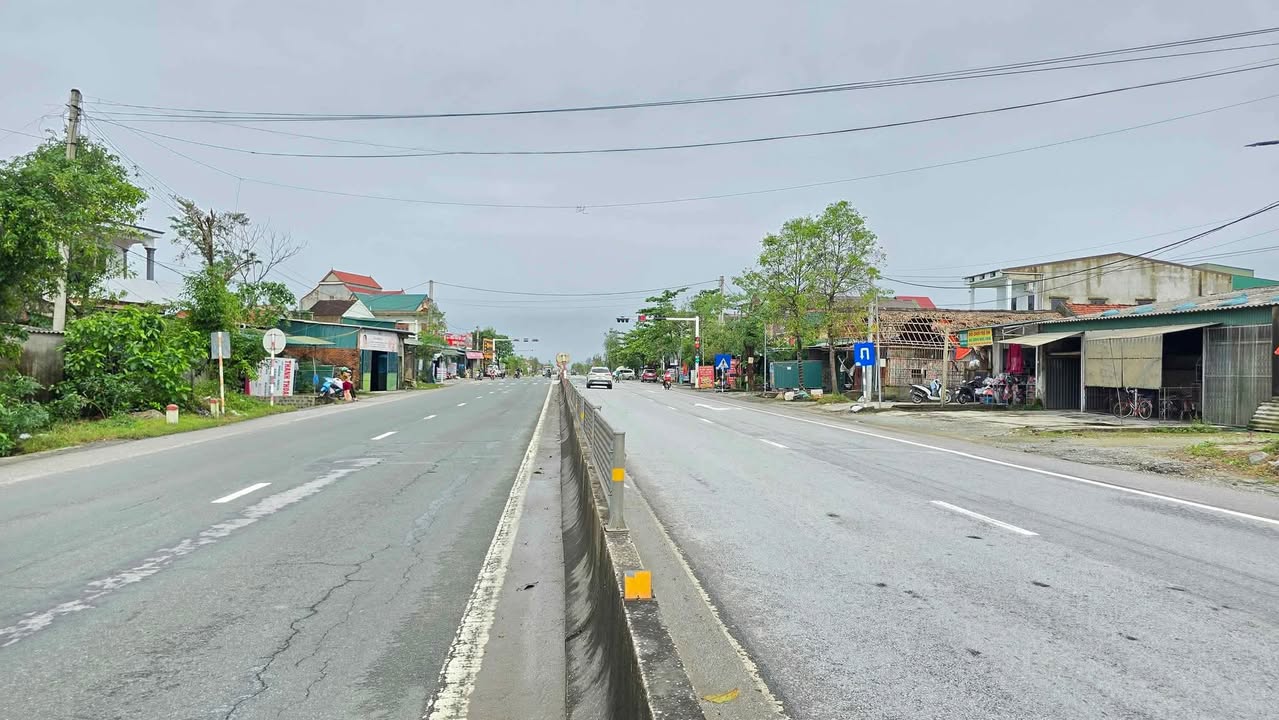 Đất mặt đường Quốc Lộ 1A Thạch Liên 120m² giá 2.8 tỷ - Đầu tư sinh lời ngay!