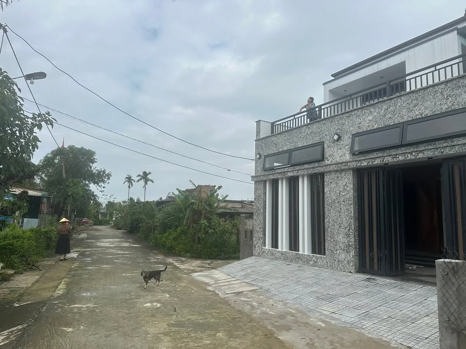 Bán lô đất Thôn Đông Nam, Thạch Bình, Hà Tĩnh 8.23m² - Vị trí thuận lợi gần đường Đặng Văn Bá!