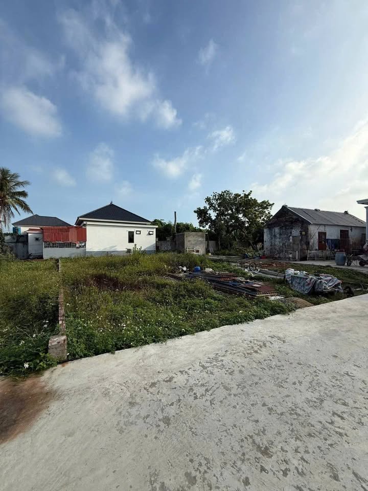 Đất nền Tân Phong 102m² giá 800 triệu - Ô tô vào tận nơi!