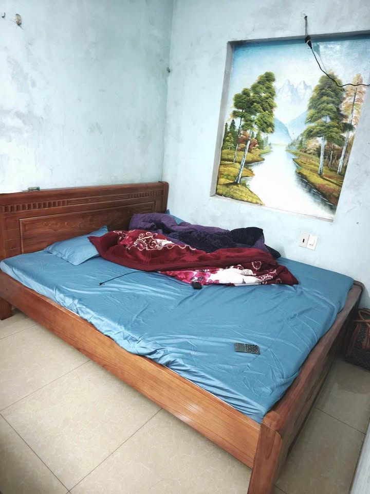 Nhà riêng Cẩm Đông, Cẩm Phả 71,5m² giá 1 tỷ - Không gian thoáng đãng, an ninh tốt!