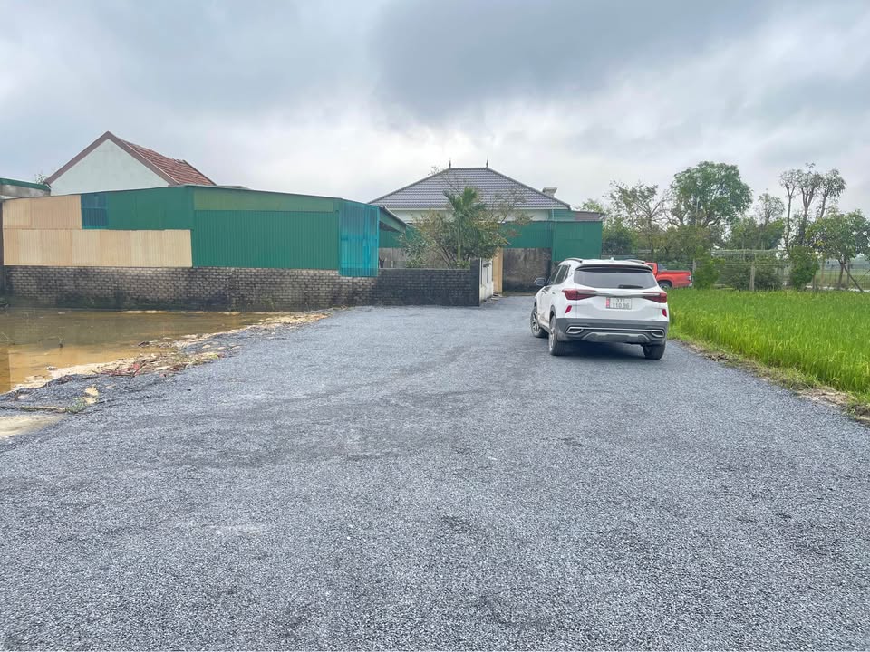 Đất nền Nghi Phong, Vinh 95.4m² giá 1.55 tỷ - Mặt tiền rộng, view thoáng mát!