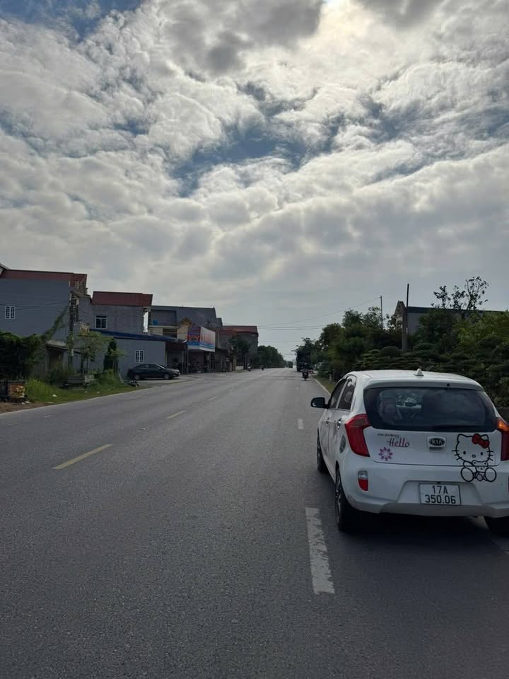 Đất nền Hồng Lĩnh Hưng Hà 100m² giá chỉ 2 tỷ - Vị trí đắc địa, đầu tư sinh lời!