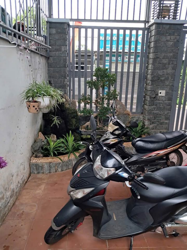 Nhà mặt tiền đường Tạ Quang Bửu, Buôn Ma Thuột 204m² giá 3.15 tỷ - Bán gấp, thương lượng