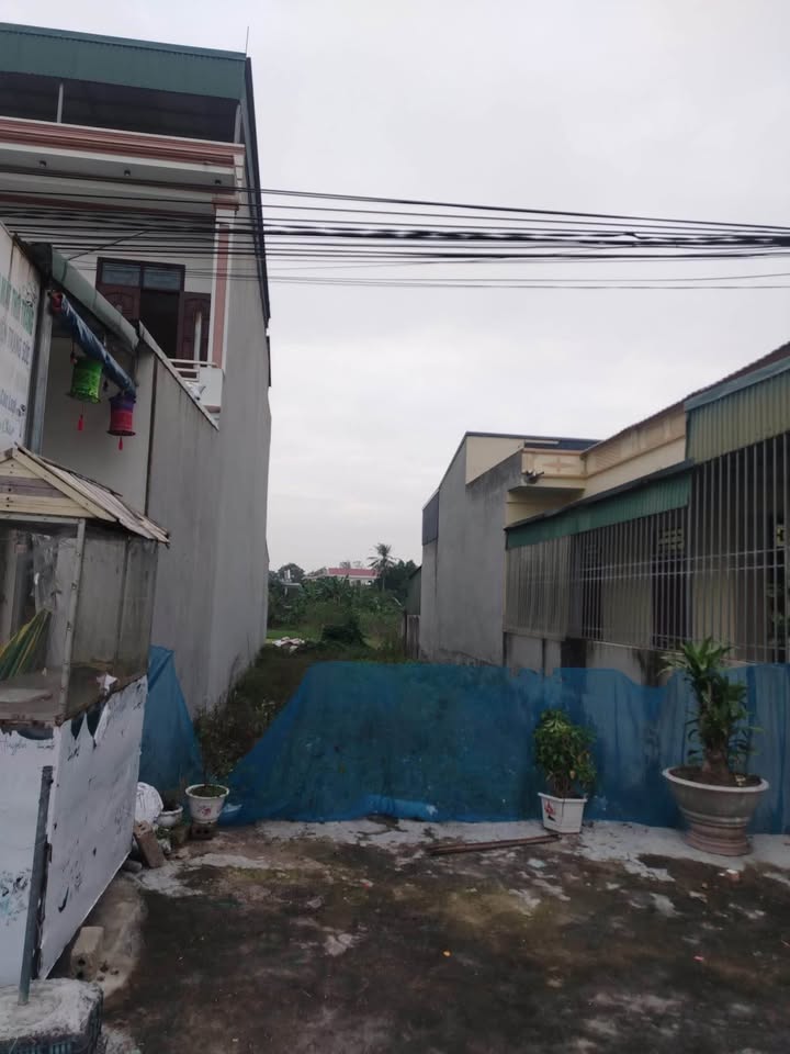 Đất nền Quảng Lưu 150m² giá thỏa thuận - Vị trí vàng gần chợ và khu công nghiệp!