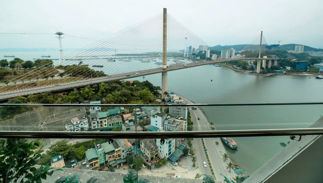 Căn hộ 1 phòng ngủ Green Diamond Hạ Long - View biển tuyệt đẹp