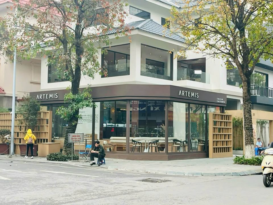 Cho thuê mặt bằng kinh doanh phố Hoàng Cầu, Đống Đa 70m² - Địa điểm lý tưởng cho mọi mô hình kinh doanh!