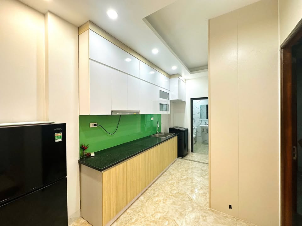 Nhà cho thuê phường Cống Vị 40m² giá 7.5 triệu - View đẹp thoáng đãng