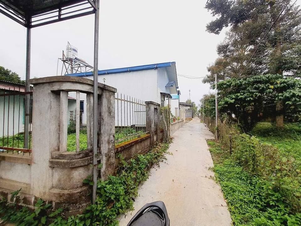 Nhà hẻm Nguyễn Văn Cừ Bảo Lộc 180m² giá 1.28 tỷ - Cơ hội đầu tư tuyệt vời!