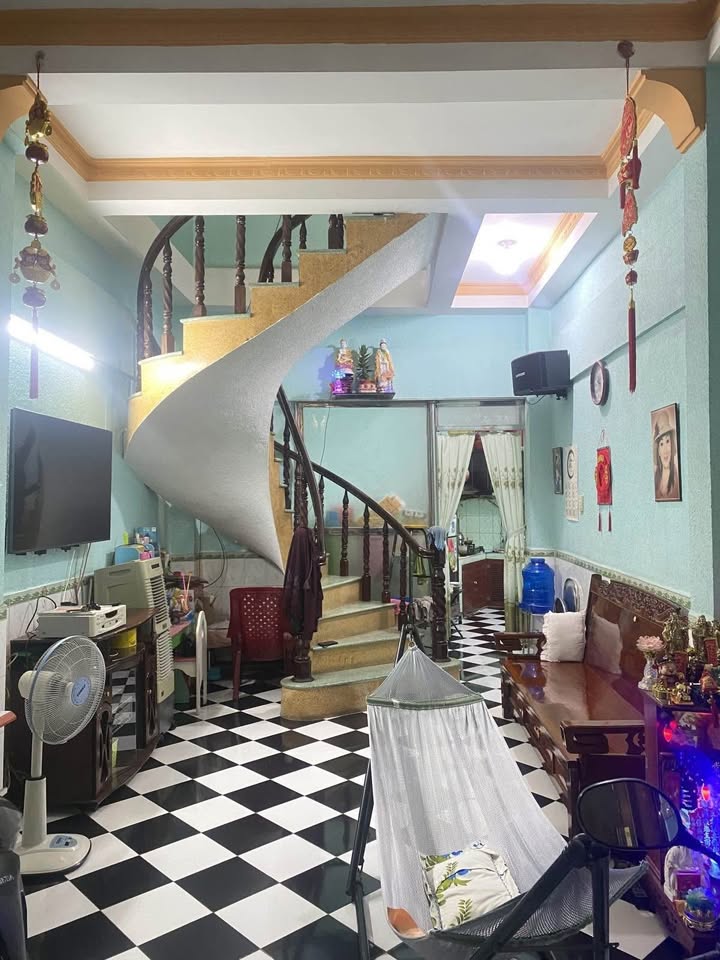 Nhà hẻm 5m Lạc Long Quân, Quận 11 - 48m² giá 6.9 tỷ - Vừa ở vừa kinh doanh!